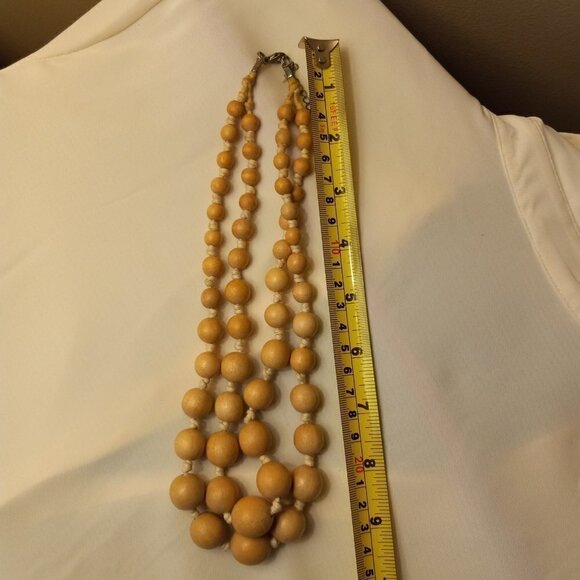 NECKLACES Neutral Tones, Dressy, Casual Accessories Bundle of 3 - Picture 4 of 7